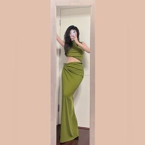 Elegant Olive Green Maxi Skirt